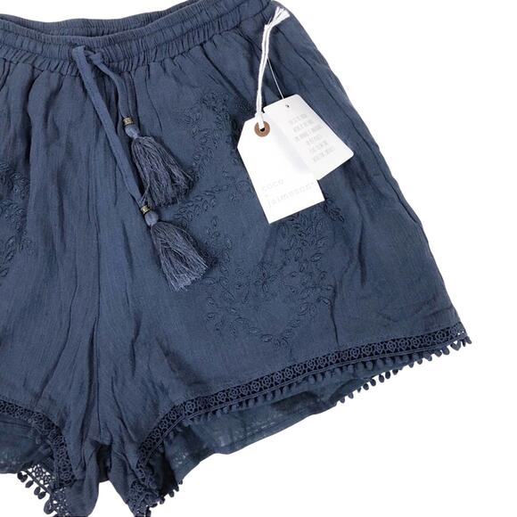 Coco and Jaimeson NWT Blue Boho Tassel Embroidered Cottagecore Shorts - Picture 2 of 4